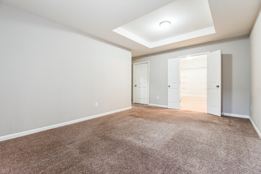 Building Photo - 54 Camden Way