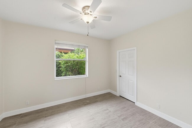 Building Photo - 2644 Miller Ct