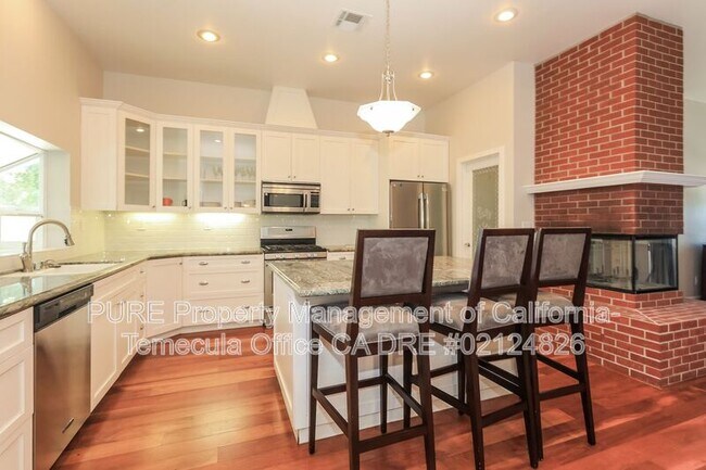 Building Photo - 36475 Avenida La Cresta
