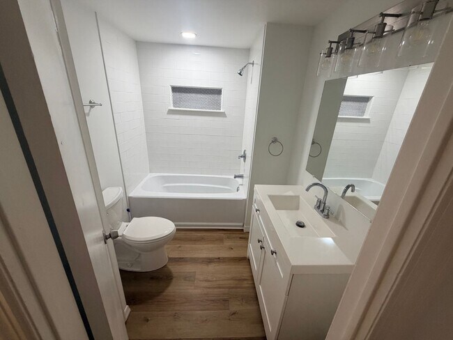 Building Photo - 7412 Western Cir Dr