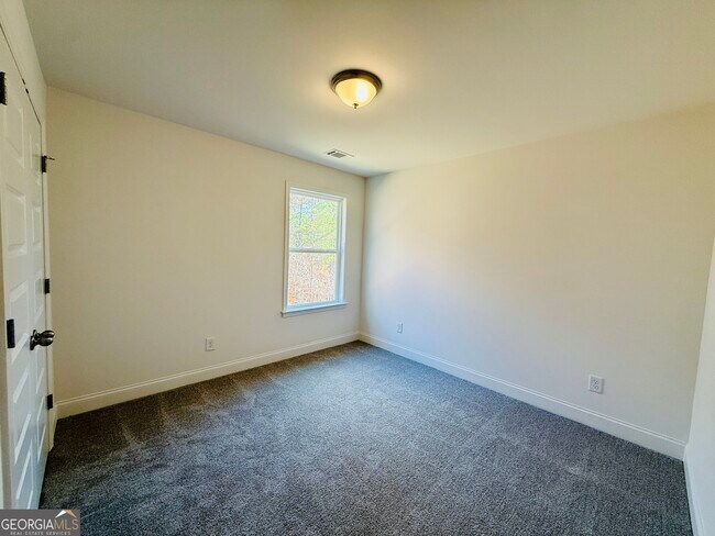 Building Photo - 7267 Millbrae Walk