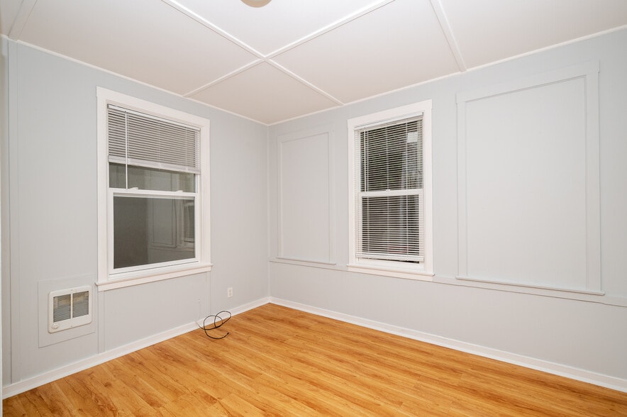 Building Photo - 3102 California St