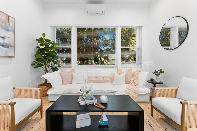 Building Photo - 6730 Mohawk St