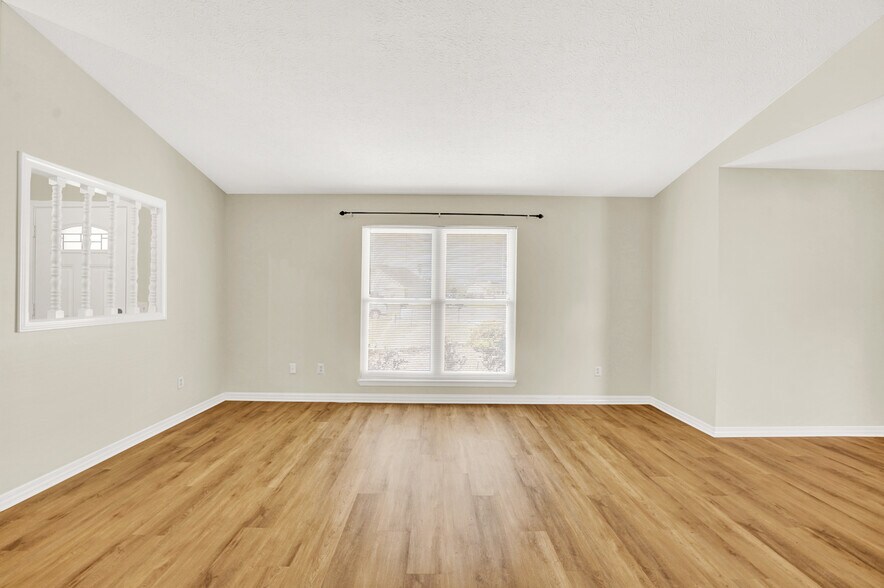 Building Photo - 7525 Melody Ln