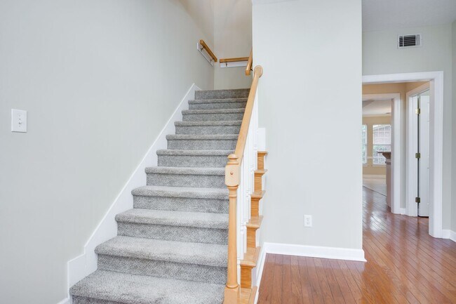 Building Photo - 434 Keeling Ln