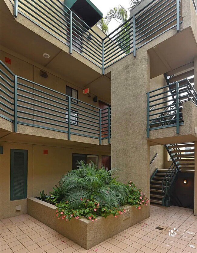 Building Photo - 8132 Camino Del Sol