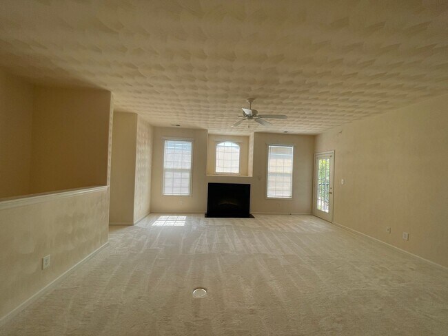 Building Photo - Woodsworth Village in West Neck 55+