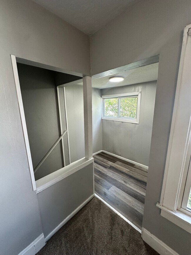 Building Photo - 2317 Broad St