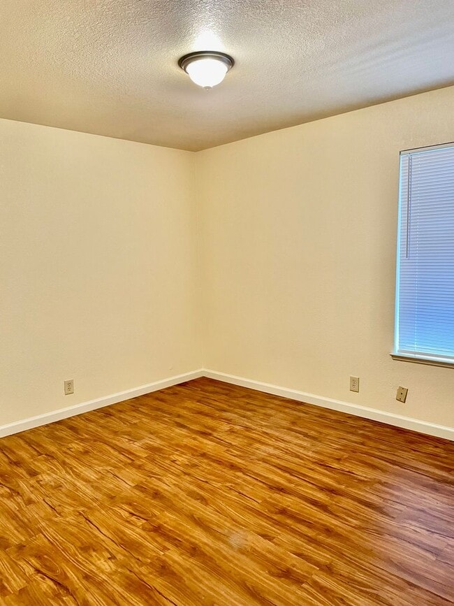 Building Photo - TREECREST-3PLEX