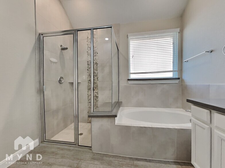 Building Photo - 24622 Windmill Canyon Ln