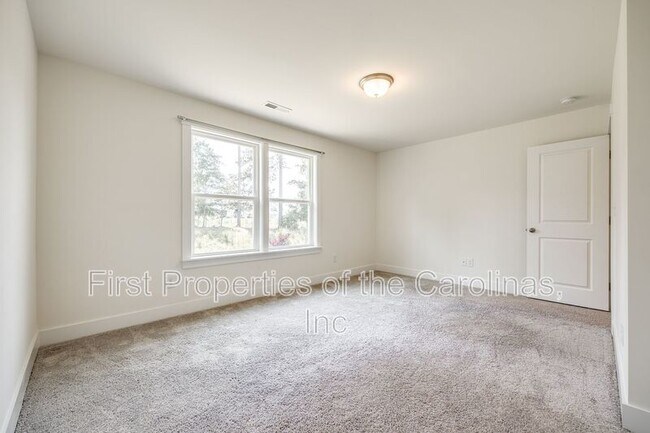 Building Photo - 1540 Striped Bass Ln