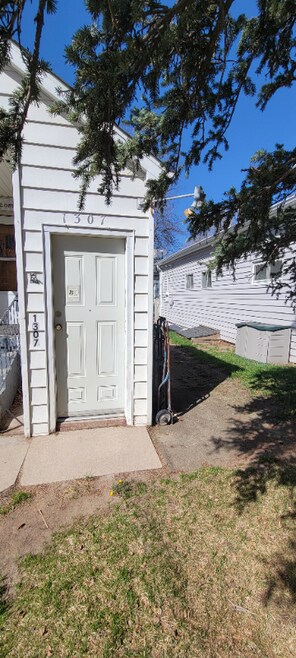 Building Photo - 1307 12th St