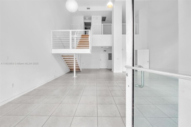 Building Photo - 410 Evernia St