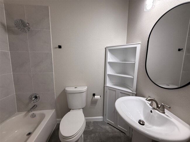 Building Photo - 7427 Avenue I