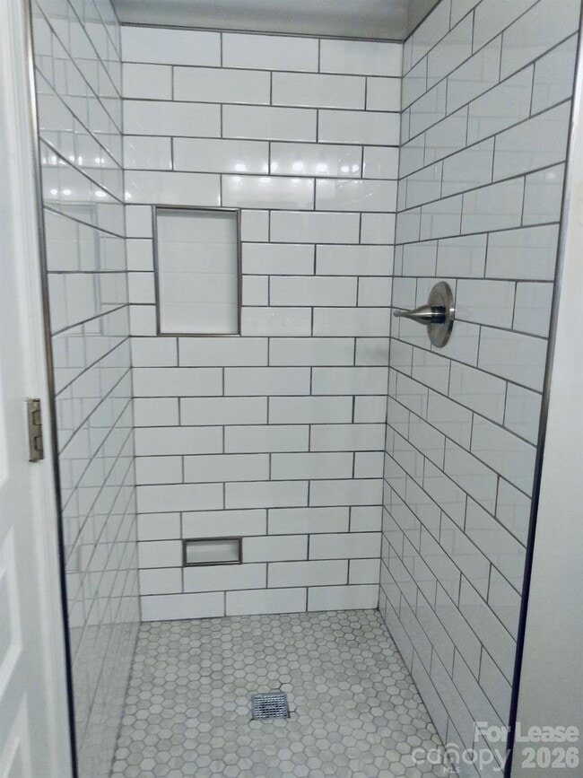 Building Photo - 8734 Arrowhead Pl Ln