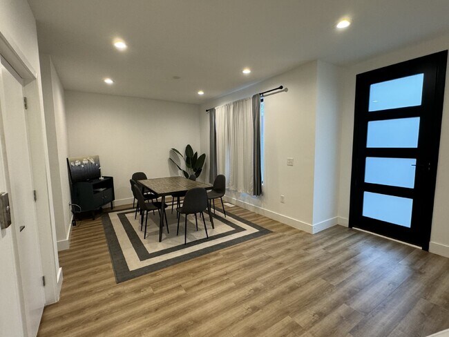 Building Photo - Available Furnished or Unfurnished