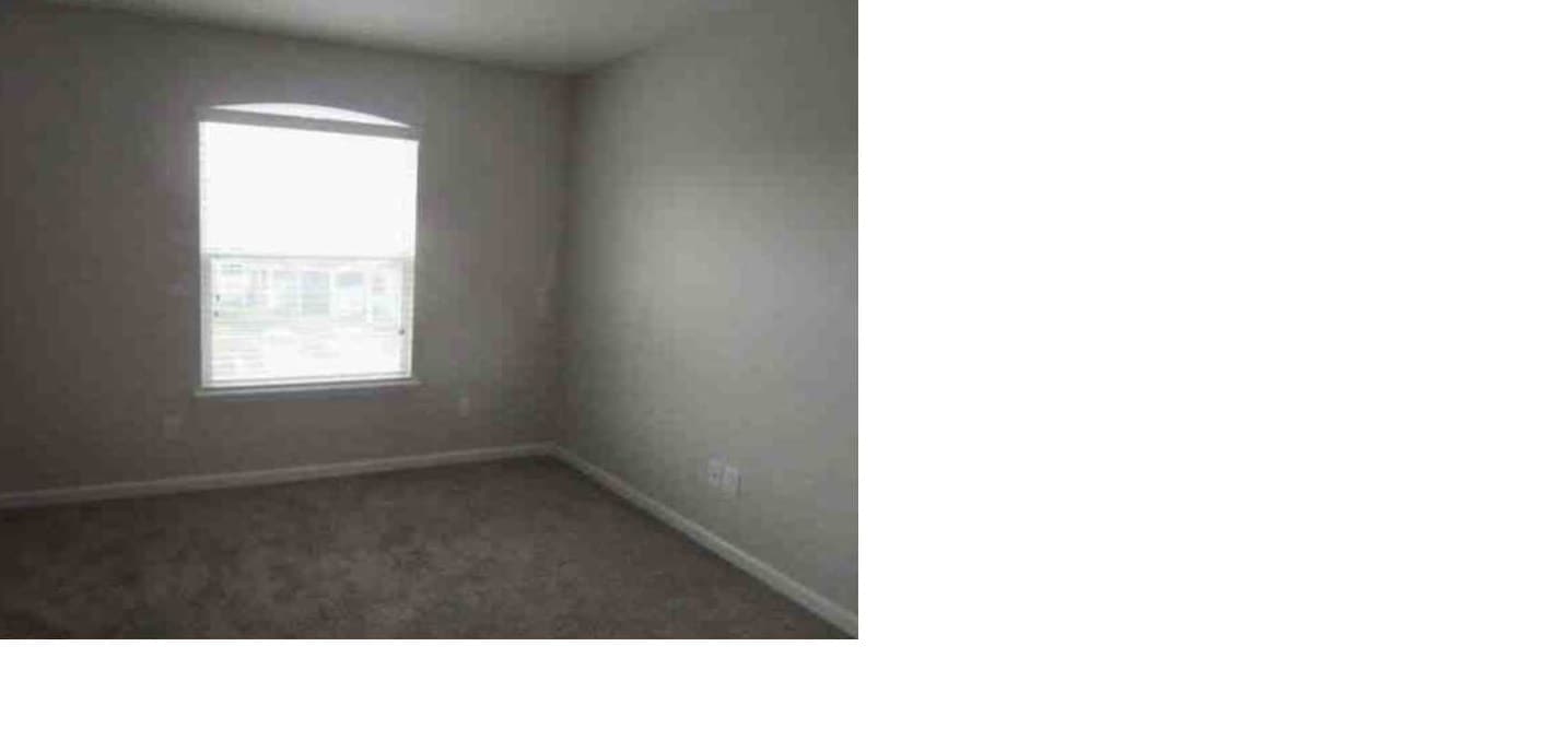 Building Photo - 319 Richmond Dr
