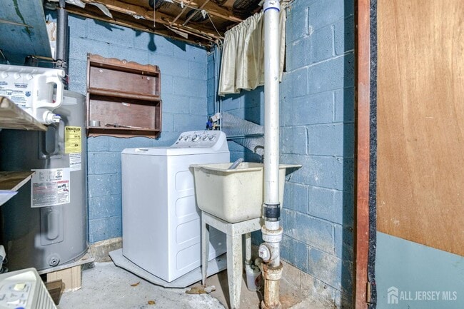 Building Photo - 347 Lincoln Blvd