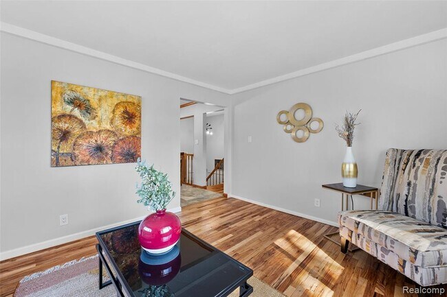 Building Photo - 2268 Serra Dr