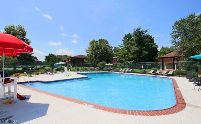 Building Photo - 1201 Normandy Ct