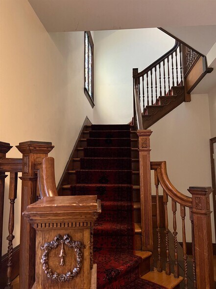 Building Photo - 20 Highland Ave