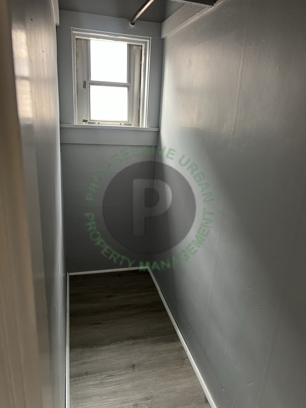 Building Photo - 3586 W 47th St