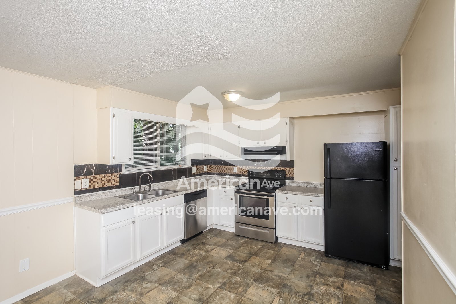 Building Photo - 1859 Woodsboro Dr