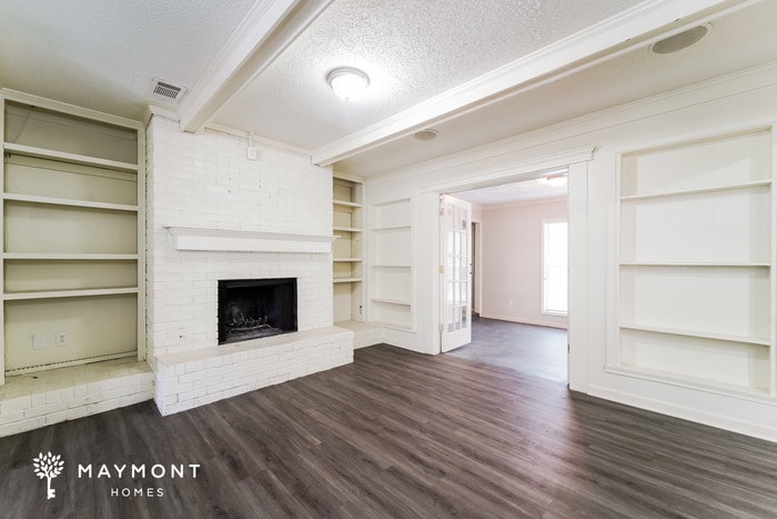 Building Photo - 217 Foxboro Dr