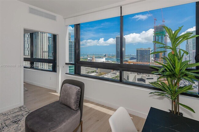 Building Photo - 225 N Miami Ave