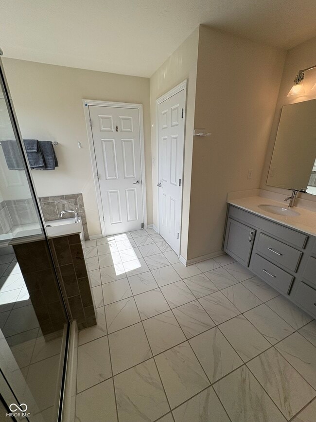 Building Photo - 6859 Manning Ct