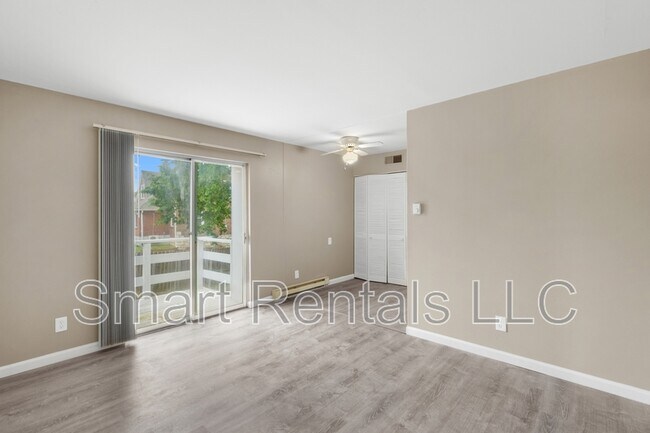 Building Photo - 9951 Chateau Roi Dr