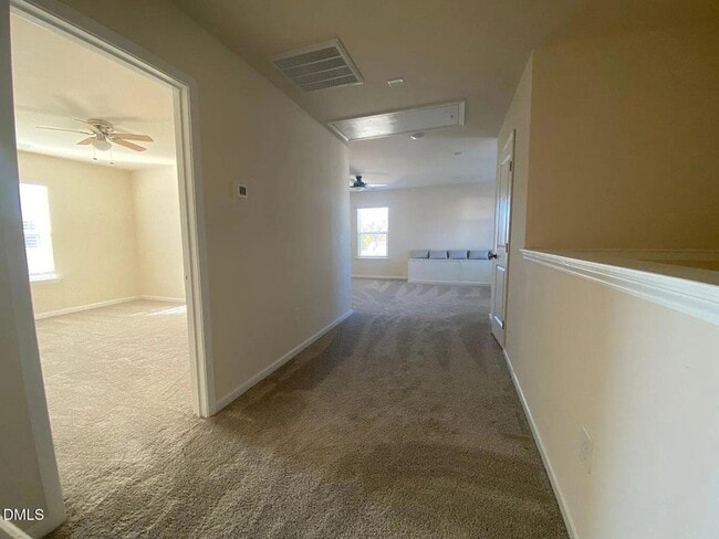 Building Photo - 2124 Fox Chapel Pl