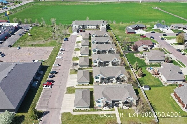 Building Photo - Spacious 2 Bed Apartment in Brandon