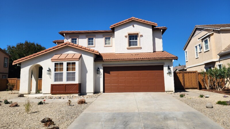 Primary Photo - 1168 Pimento Dr