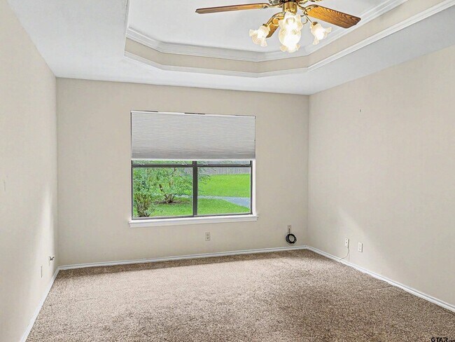 Building Photo - 16744 Overland Stage Dr