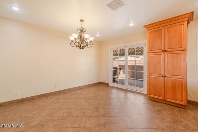 Building Photo - 2117 Hurles Ave