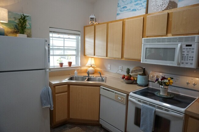 Building Photo - 227 Hibiscus Way