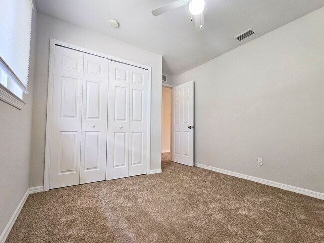 Building Photo - Charming 3-Bedroom Home in Convenient Lehi...