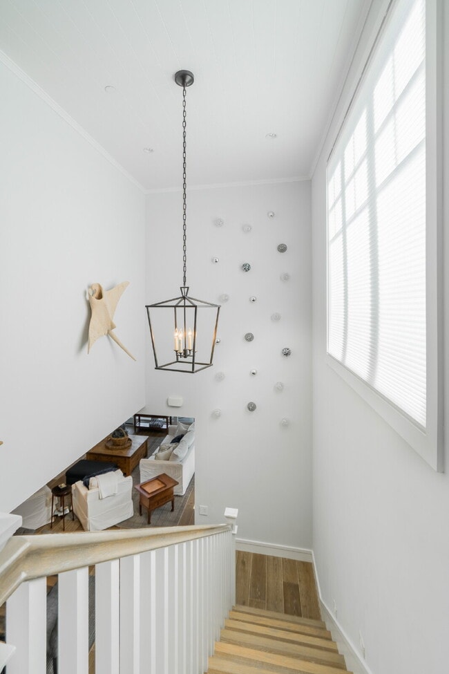 Building Photo - California Coastal Awaits: Luxurious Custom 3-Bedroom Home with Marble Touches on Balboa Island