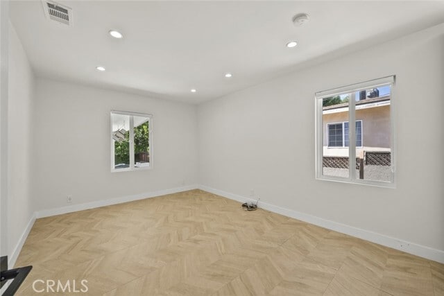 Building Photo - 10341 McClemont Ave