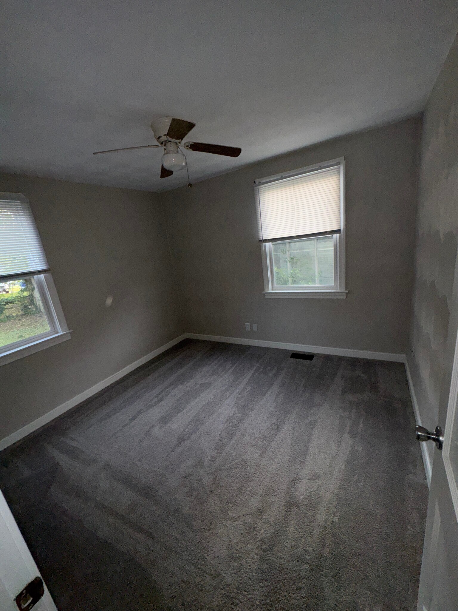 Guest bedroom - 317 Dune St