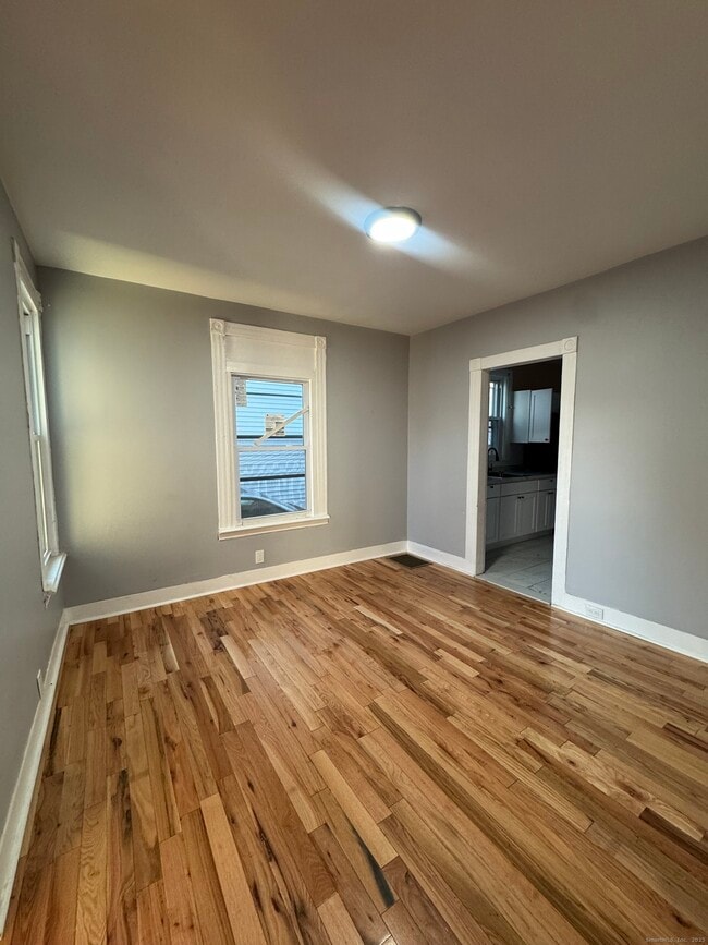 Building Photo - 199 English St