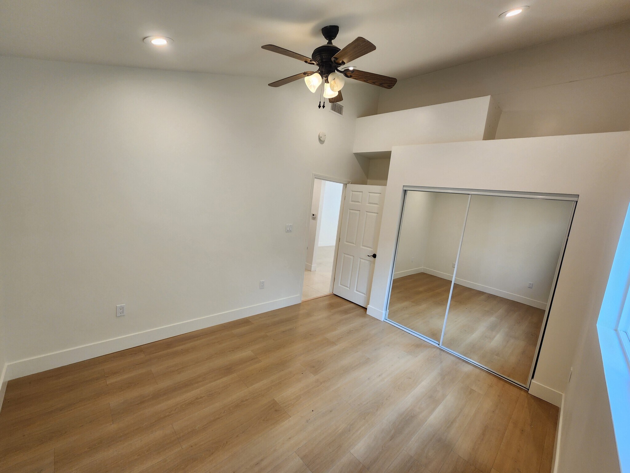 Building Photo - 10528 Tuxford St