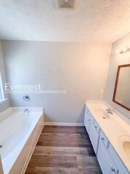 Building Photo - 849 Creek Cove Way