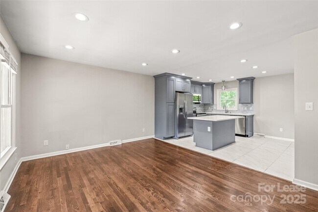 Building Photo - 3932 Slagle Dr