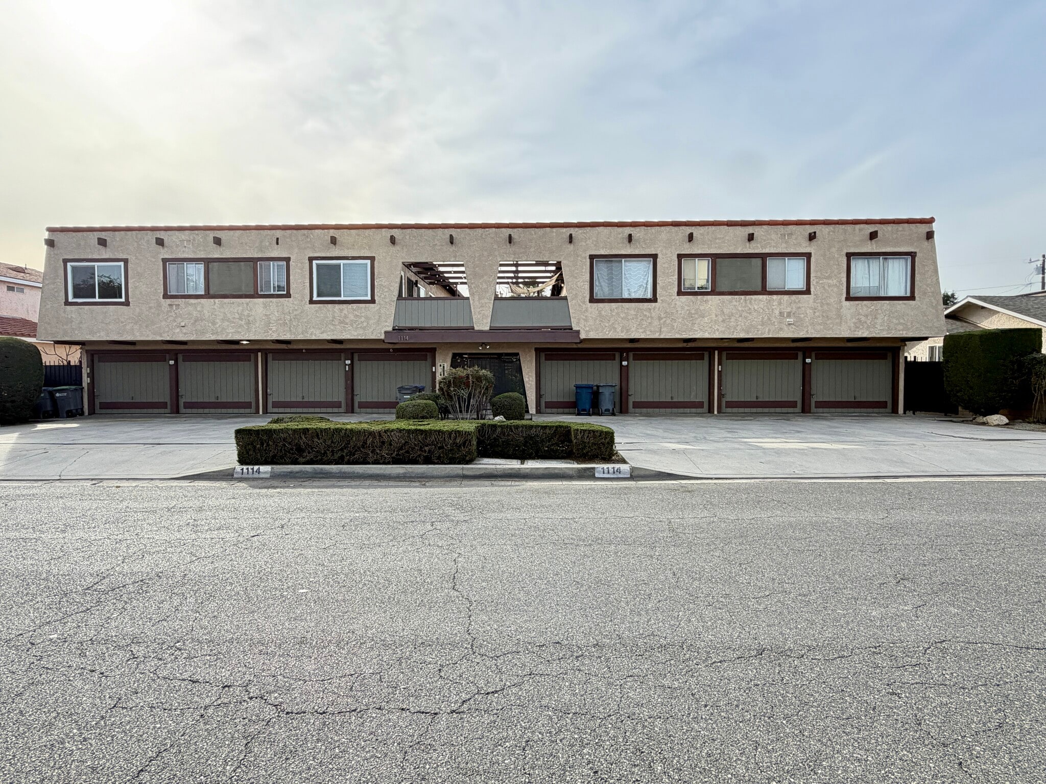 Building Photo - 1114 W 163rd St