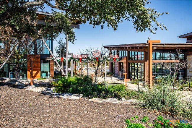 Building Photo - 121 Lafitte Dr