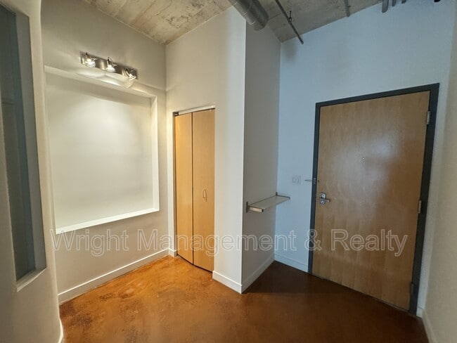 Building Photo - 101 N 12th St
