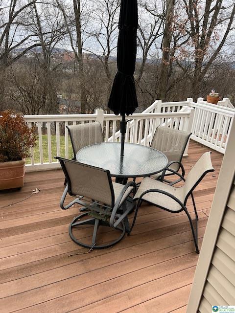 Building Photo - 40 Hillside Ct S