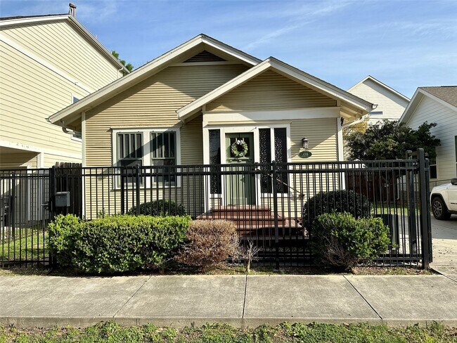 Primary Photo - 4318 Eigel St